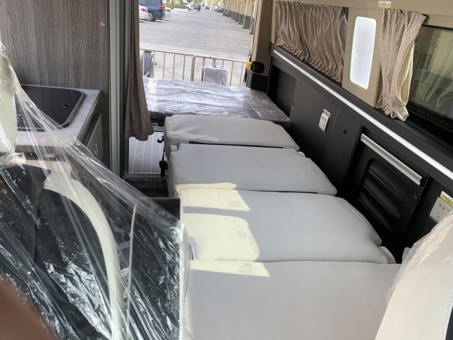 福客特房车2020款“黑骑士”商旅版36.15万5db6bd5895de472086dd4fea4591b027