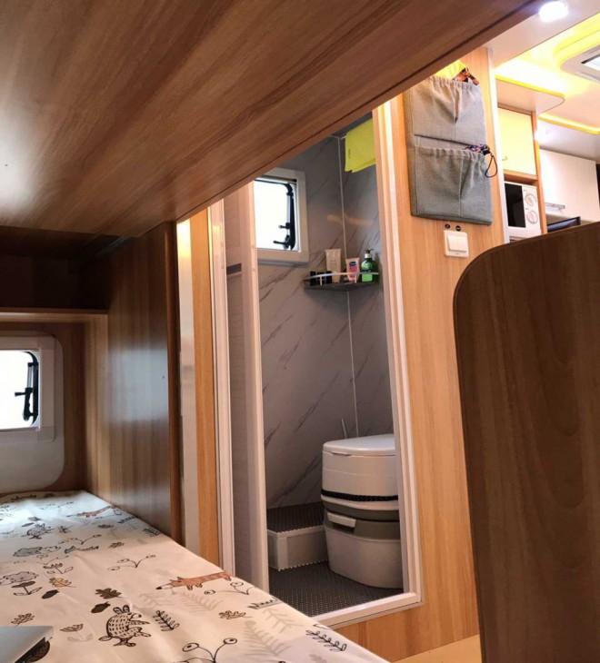 澳森拖挂房车——B型款931eda79f2a645d5bf816bf6c947b879