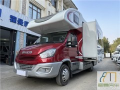 依维柯 2018款依维柯中意极致双拓展C型房车