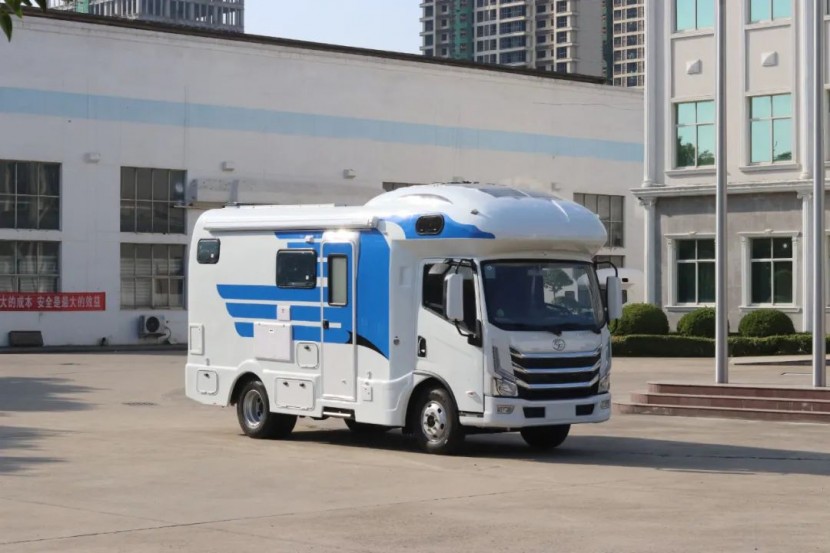 9月2日郑州房车展，新飞H300尊享版自动挡现车，阅尽山川，不忘初心！4523fc5797c674e0a6228ded1e0394b7