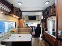 巨威房车 2019款5800