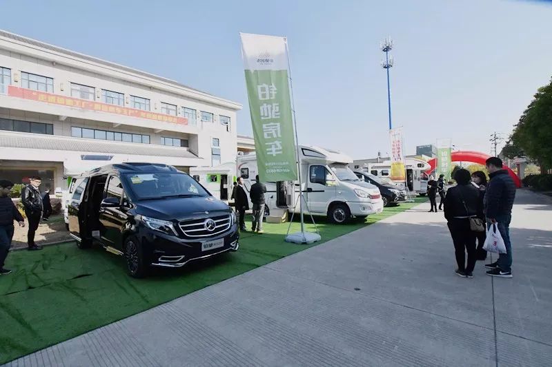 “走进铂驰工厂,解密房车生产”--铂驰房车年终感恩团购会顺利落幕