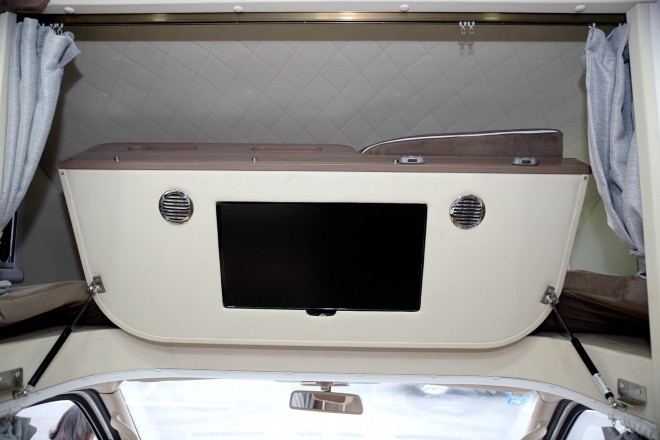 新星房车通途系列C600-租赁定制版（四人床）43.8万元 DSC_9588