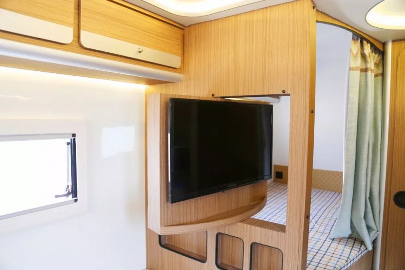 新飞拖挂房车实用至上，全新升级！