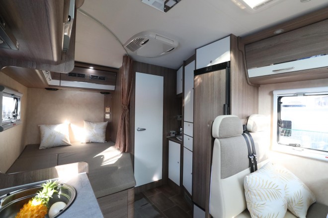 弗瑞德姆2019款全新国产依维柯自动挡T型房车锐尚版TIC-601AX 52.8万 WLH_8386