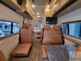 上汽大通 2017款上汽大通RV80旅行家原厂房车