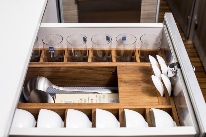 德野奔驰6X6越野房车征途者B诺马迪森房车戈壁荒漠无限征途这是描述信息