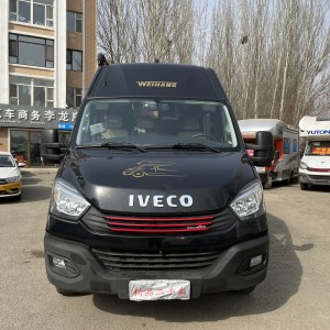 卫航房车 长轴高顶B型房车