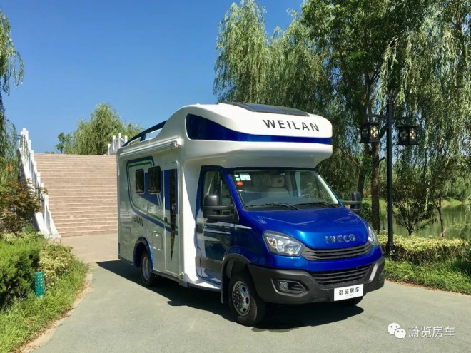 蔚览房车依维柯C型旅居车 49.8万