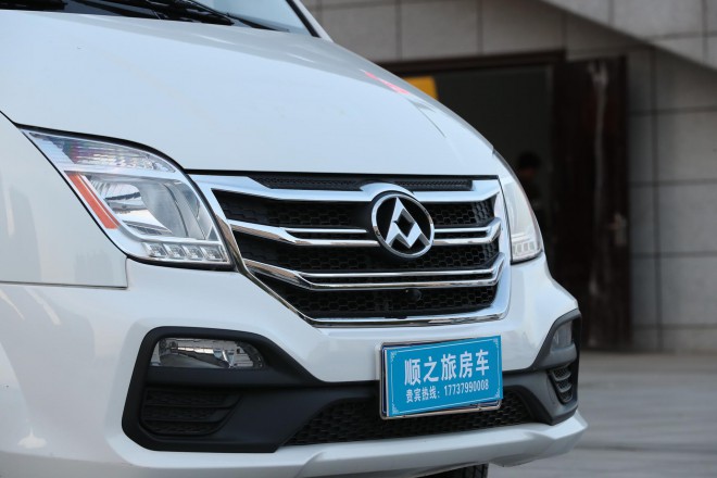 高清实拍2019款顺之旅大通V80全新格局B型房车 WLH_5819