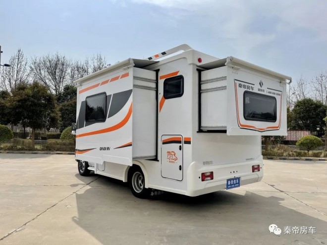 秦帝金虎双拓展房车——慢生活，慢旅行，盛夏七月，感受天地大美！83d1b403234db2a831e48d865a1026dd