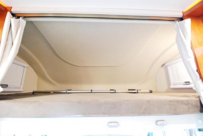 新星罗马假日系列风尚款C600房车 价格：￥76.80万元