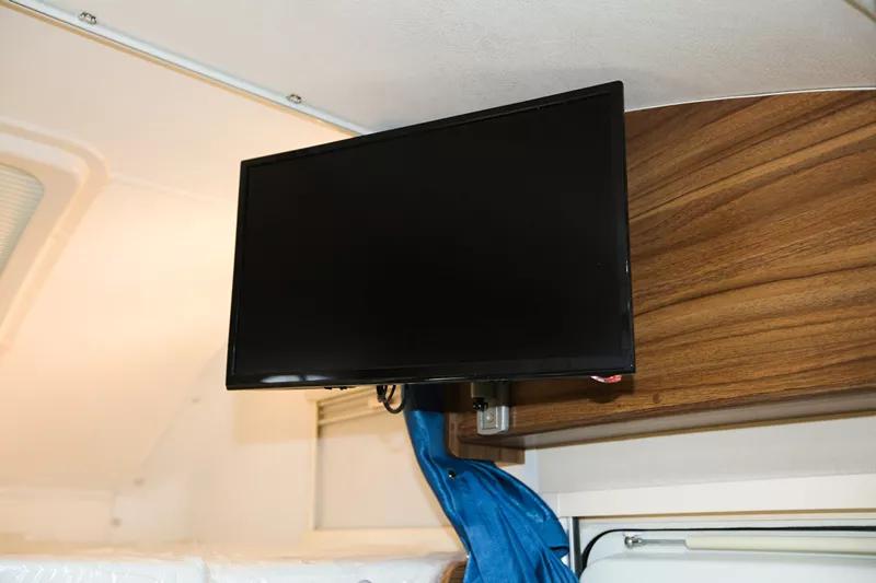 实用性满分，这款宇通国产依维柯无拓上下铺房车让你秒回“青葱岁月”！a217bebd90cf452ba645a7bc554c35d9