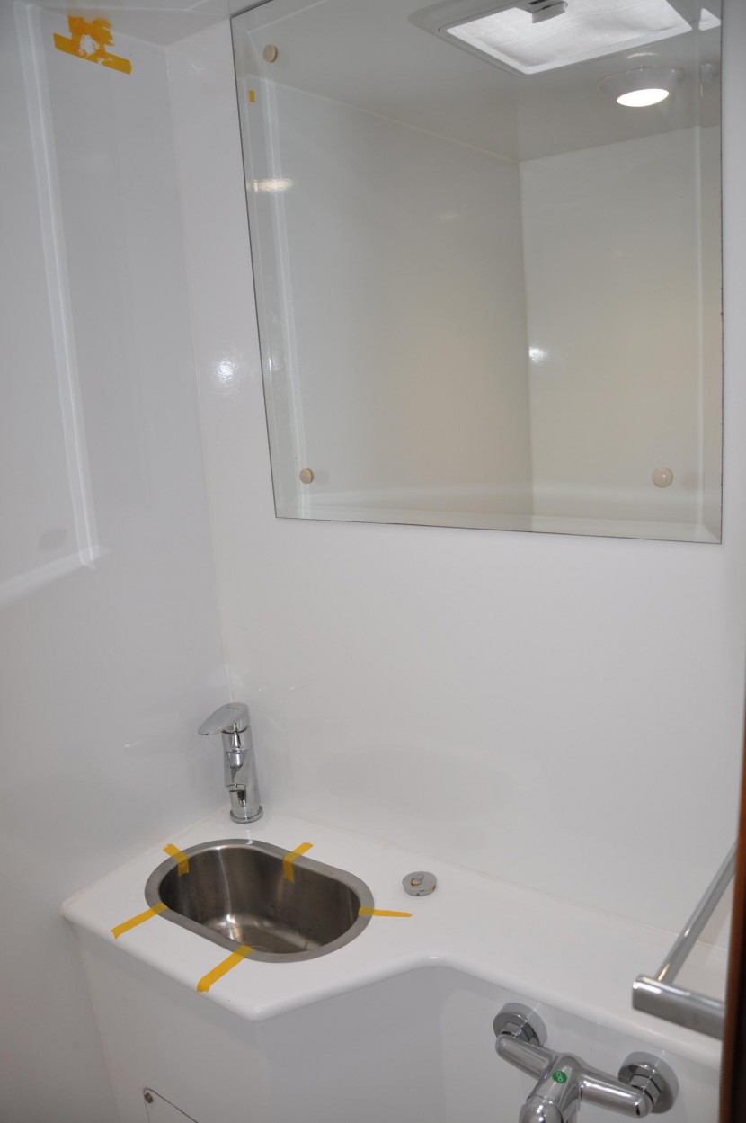 直降50万!独家团购108万即可抢购158万春田奔驰斯宾特524顶配房车 DSC_0275