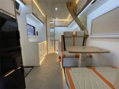 2024款歌睿途大通V90 C型 小型旅居车
