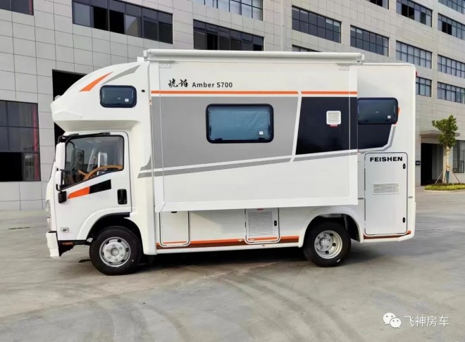 飞神房车琥珀S700，5.2T澎湃动力，大水大电大空间！49b1a52e25b278a92dd67e428e1ddee41960