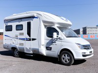 亚特房车 欧洲进口上装 YATE-Plasy 611大通手动挡C型小额头房车 57.8万元