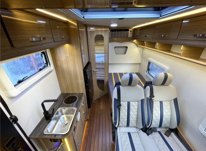 齐星房车携手大通驭鉴非凡|全天候硬升顶额头升顶全升顶全阵容亮相24d0e6af499fd9102dc63a542f10af28_1659151502.4112_410