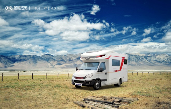 金冠宾歌CX510依维柯C型后拓展房车6座202104071442544819803