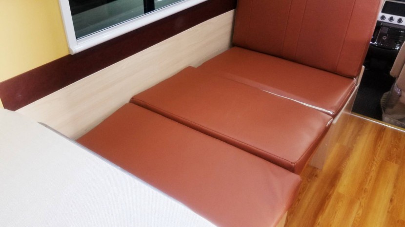 爱旅途房车大通C型居家版小额头旅居房车 停售 155997434800340711