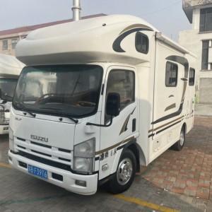 卫航房车 五十铃700P