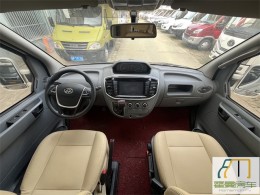 上汽大通 2018V80