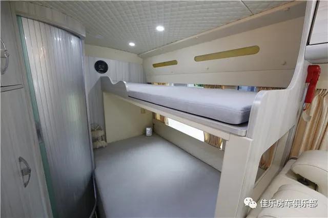 售价31.8万起佳乐2020款国六考斯特房车实车图曝光8bf7849e7c374ff1bfc0c7be5b546c09