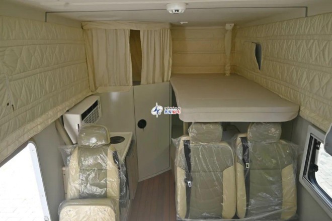 9月2日郑州房车展，齐星大通单排四驱升顶房车，漫游山海，风月无边！824030c9abd0eedb012b85714a766f8d