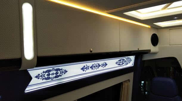 福客特房车新款福特逸途商旅豪华青花瓷版房车153000451034213443