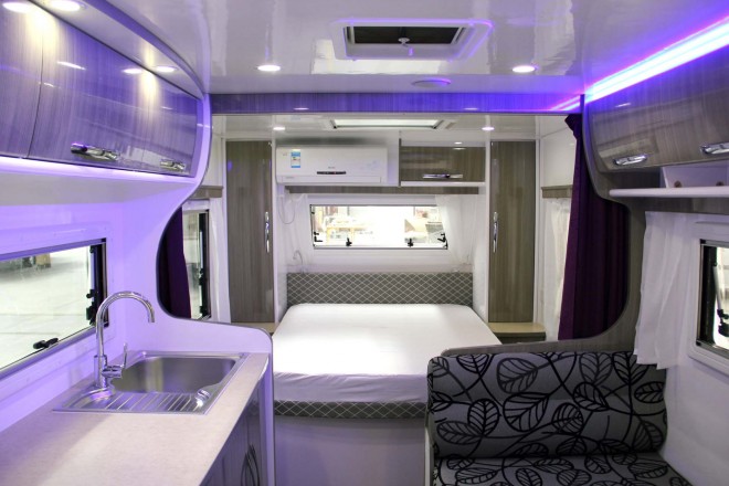 戴德隆翠R19B国内营地版拖挂房车 15.5万元 IMG_9266