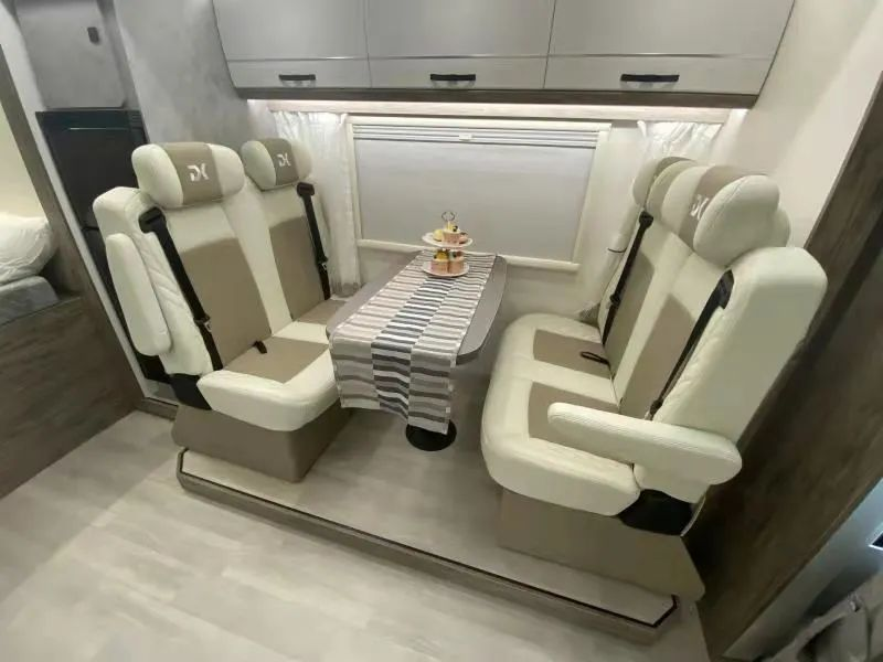 9月2日郑州房车展——德兴房车大熊座系列C型双拓版,步履不停,自在随心!6dadf00929c3cc19191959de619c282f