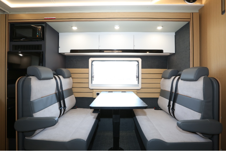 9月2日郑州房车展，宇通C530双拓展房车，宇宙纵游平原阔，通达山河日月长！035a2066a4c5a1485dbcb2d46f74d7b3