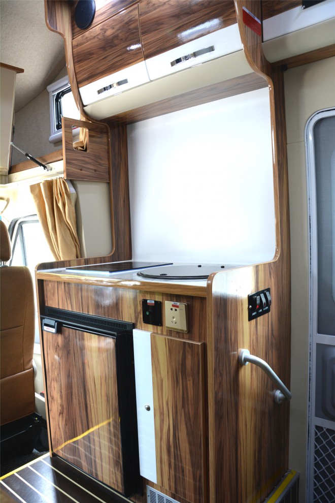 拓锐斯特依维柯C型菁英版 48.8万起 DSC_0175