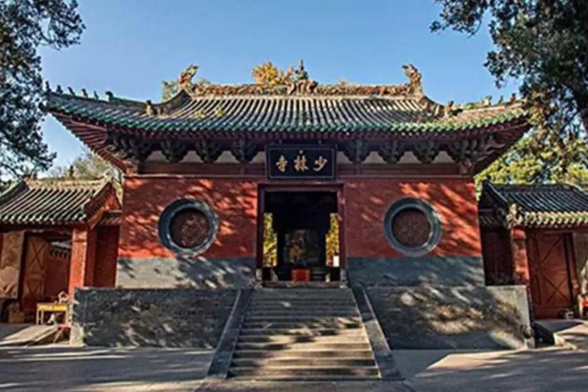 齐聚中原，共享盛会，2019郑州房车露营展宇通房车&盛弘房车等你来！9807dccc13424143ba36f8fc3a00d994