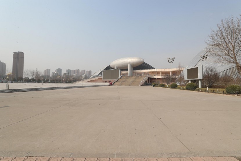 3.31郑州房车展场地河南省体育中心 WLH_2954