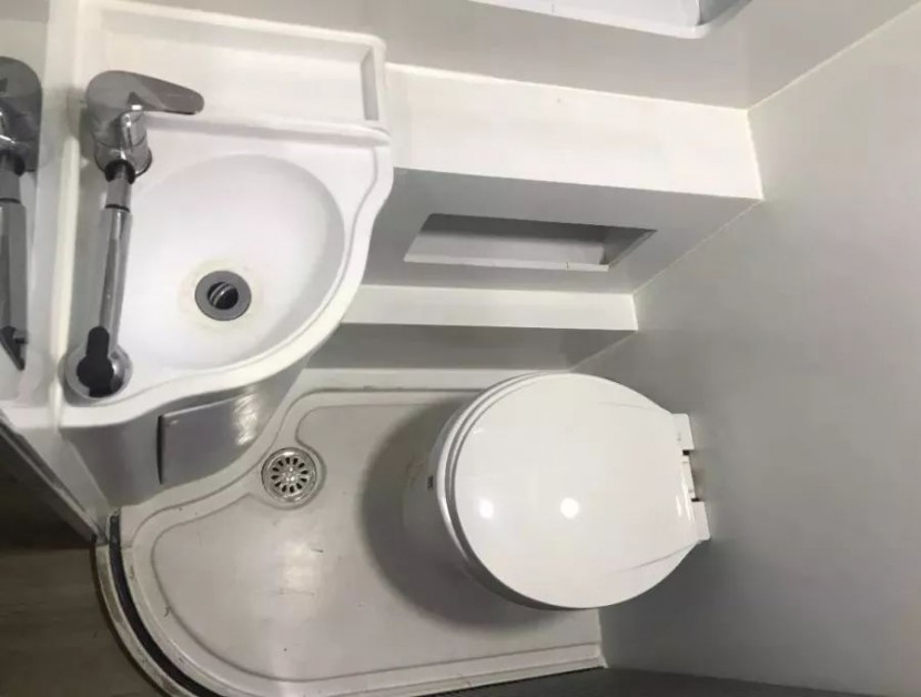 【4•12洛阳房车展】雅升房车倾情独有专利打造2019款依维柯双拓展房车全新亮相展会