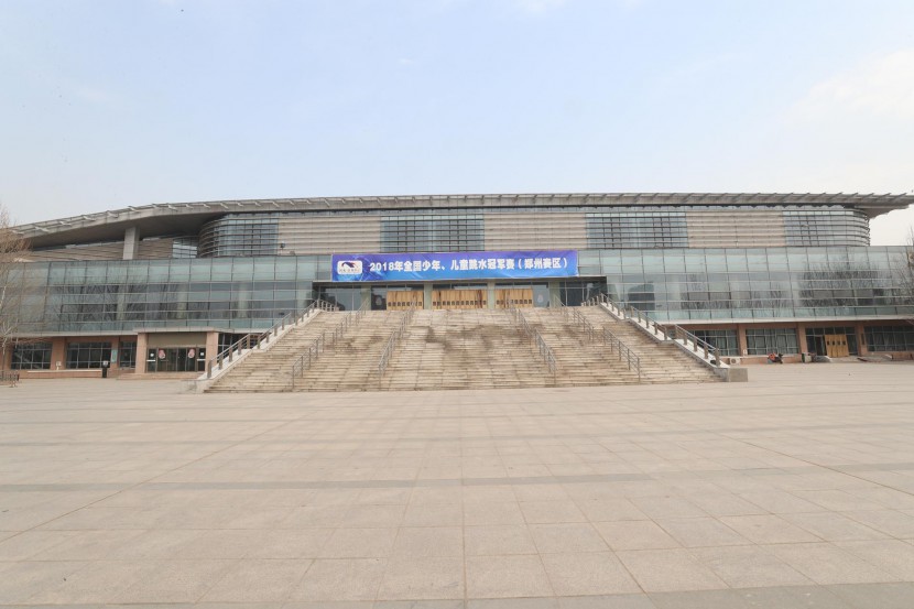 3.31郑州房车展场地河南省体育中心 WLH_3229