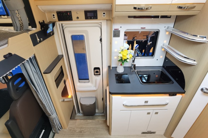 b0eyrtNmRI-AItW7qill3w