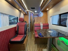 2020款 程力大通V80 2.5T 柴油 长轴 B型房车 程力威牌
