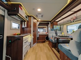 宇通房车 2021款2021款C533旗舰版双拓展