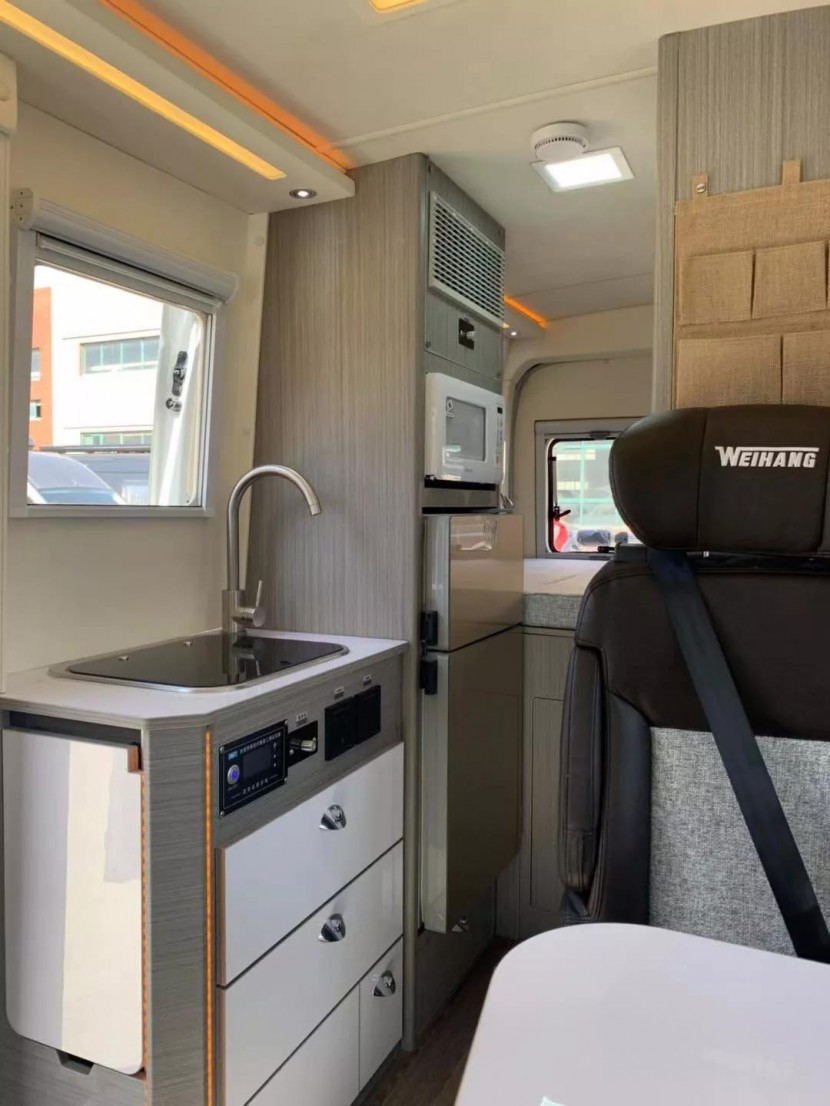 11.23杭州房车展推荐车型卫航大通V90（长轴、短轴）最新下线c19abc7e7682408bbfc0a054dcfba647