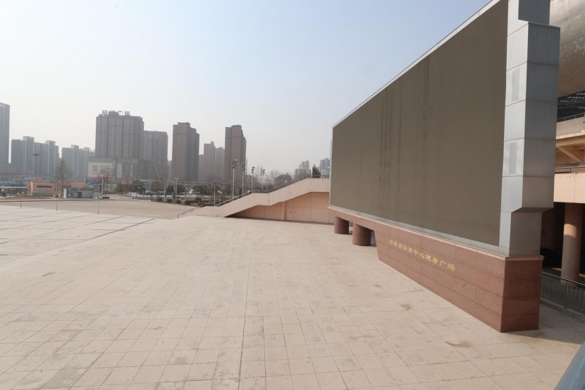 3.31郑州房车展场地河南省体育中心 WLH_2988