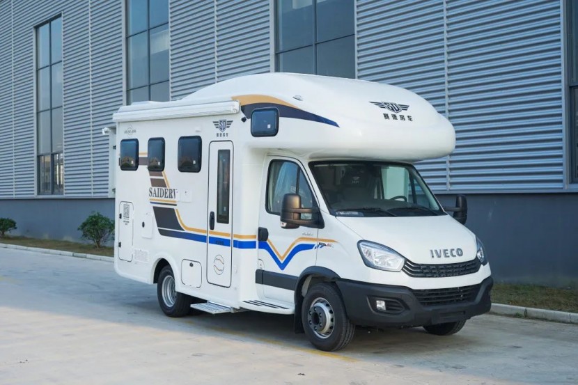 9月2日郑州房车展，赛德驿路亦家老黄特供版6.5T双拓展房车，畅游千万里，房车亦是家！1575f67d320f62a82b0013cf5ef1d6b3