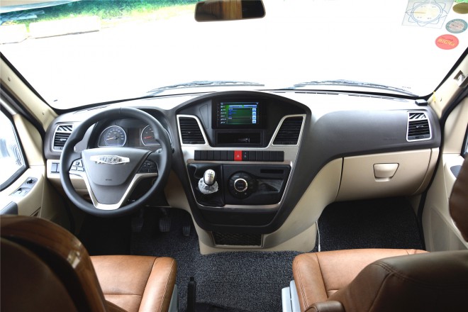 拓锐斯特依维柯C型菁英版 48.8万起 DSC_0163