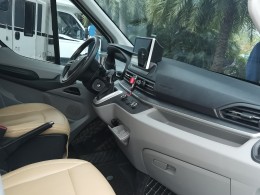 舜宇房车 2022款加长轴超高顶对卡座