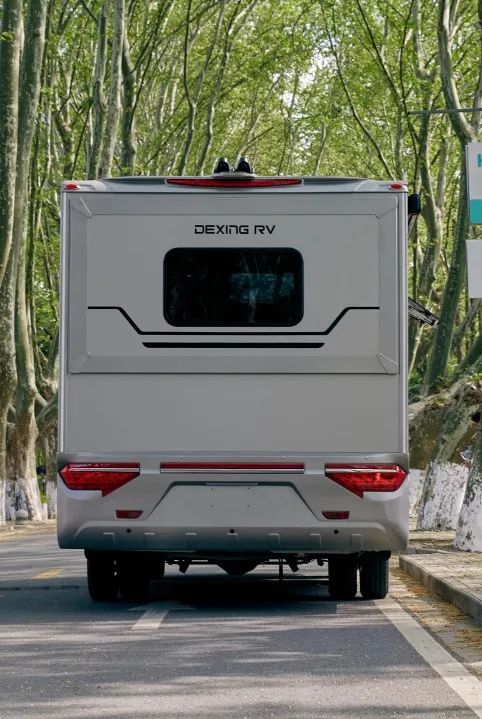 德兴小宇宙依维柯C型后拓版房车——寻找属于自己的宇宙！75c6c81dc1f6513523c9fc6006205939