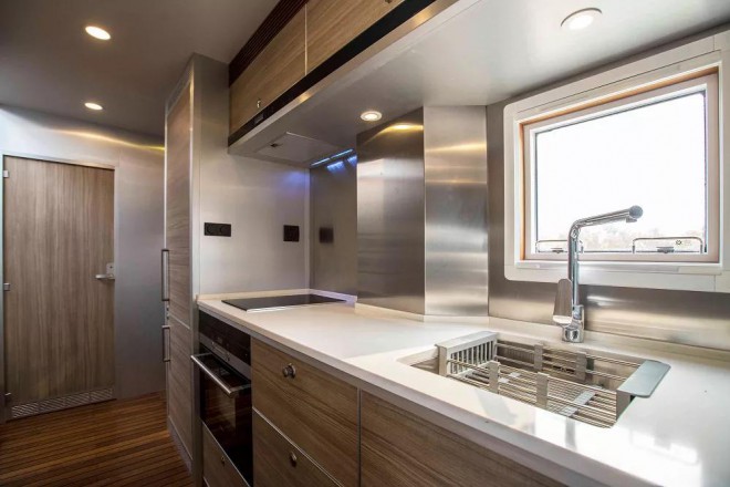 诺马迪森-“领航者F”8×8高端越野房车——追寻星辰大海、探索生命之辽阔（二）bc4b714e3b244877a11c2b6ca109faf3