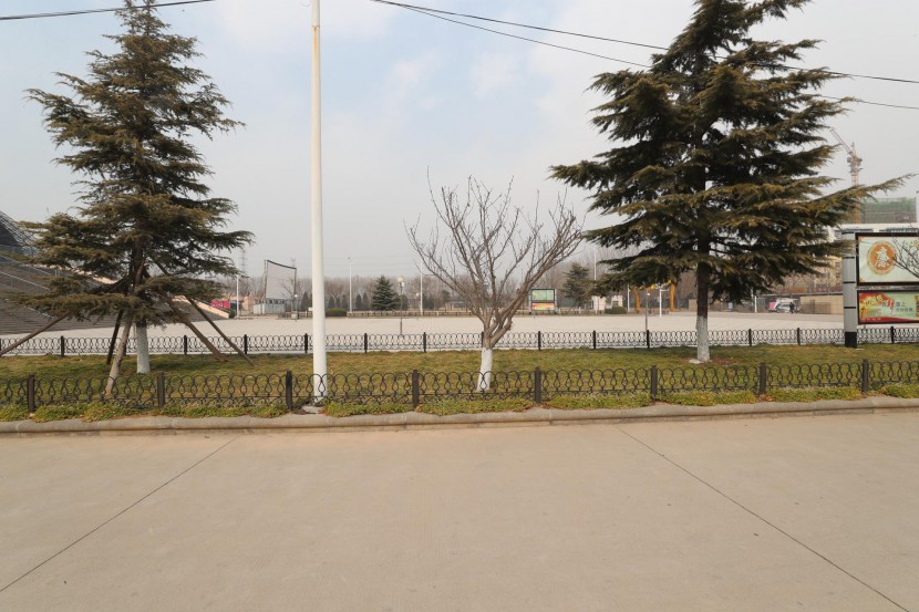 3.31郑州房车展场地河南省体育中心 WLH_2847