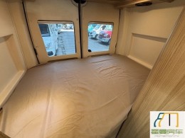 上汽大通 2018V80B型房车