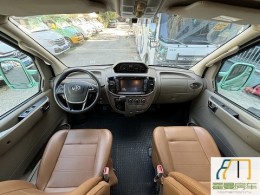 上汽大通 2018V80B型房车